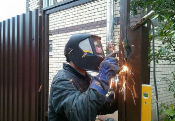 Сварка перегородок и заборов в Новом Уренгое в октябре