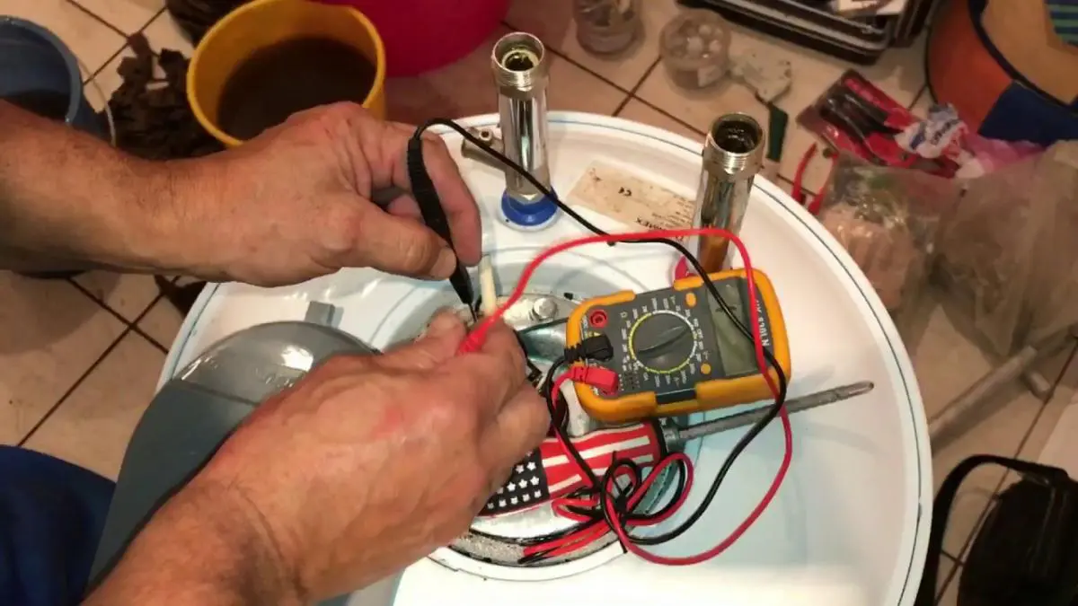 Ремонт водонагревателей Electrolux в Новом Уренгое — выгодная цена от 2392 руб., Мастер24
