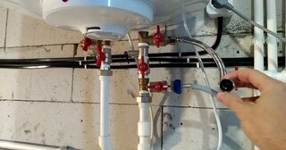 Установка накопительного водонагревателя в Новом Уренгое в октябре