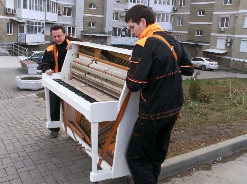 Перевозка пианино и рояля в Новом Уренгое — цена от 832 руб., грузчики, упаковка — Мастер24